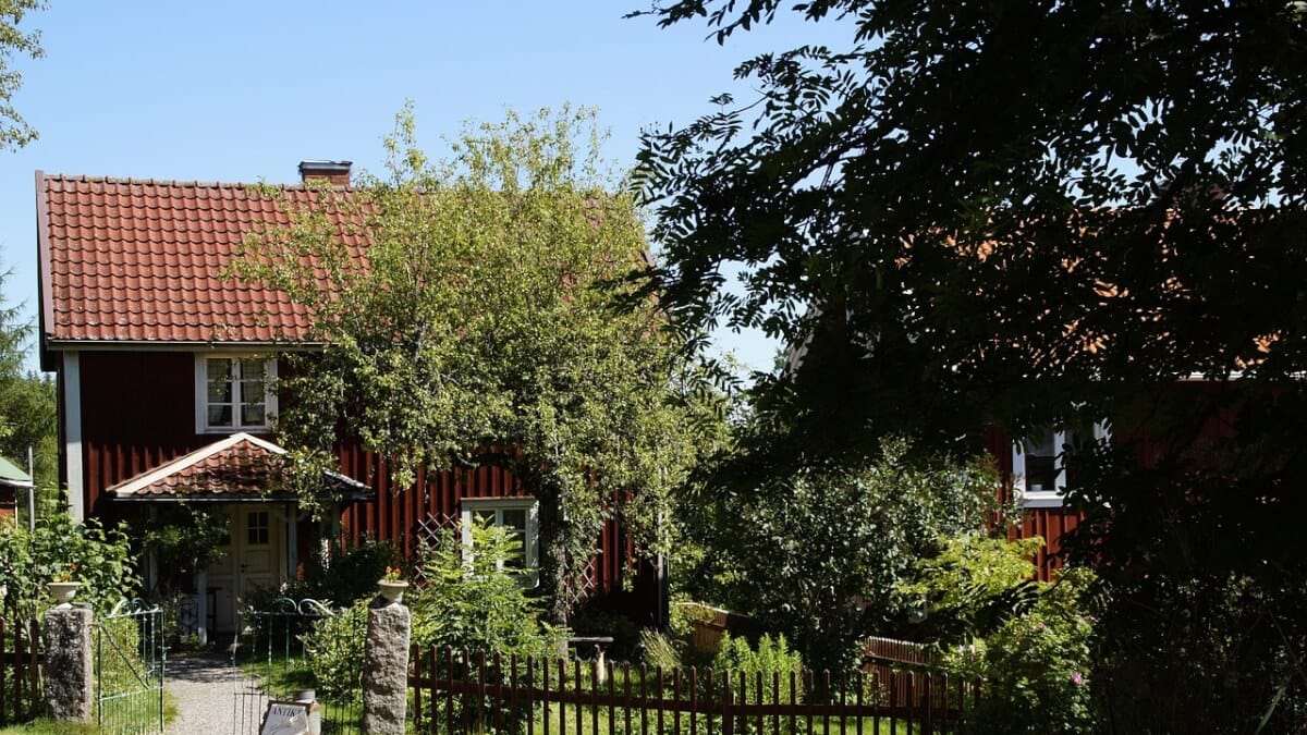 Upptäck rollistan i Lotta på Bråkmakargatan! illustration